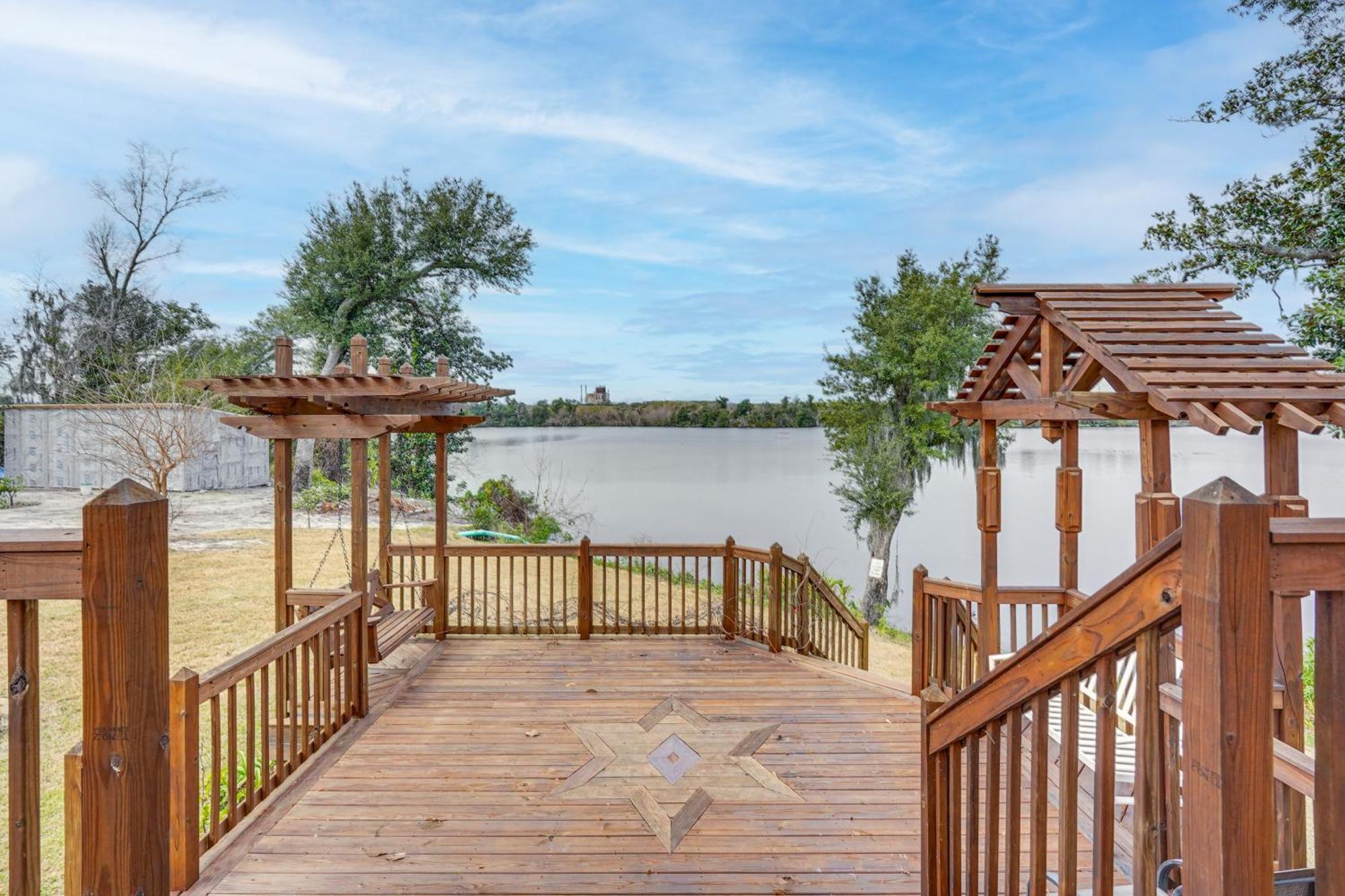 Lakefront Panama City Studio With Hot Tub Access 外观 照片