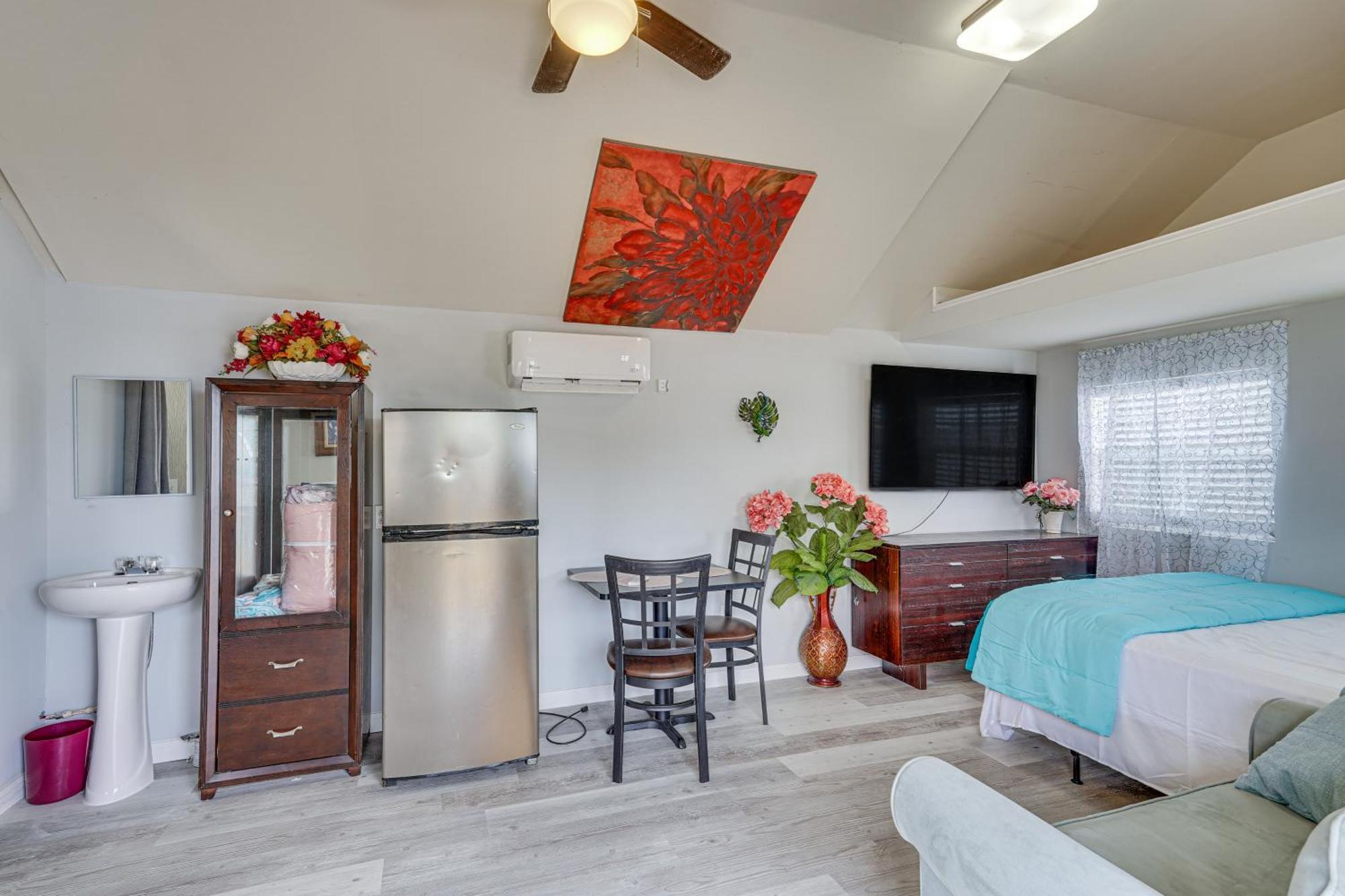 Lakefront Panama City Studio With Hot Tub Access 外观 照片