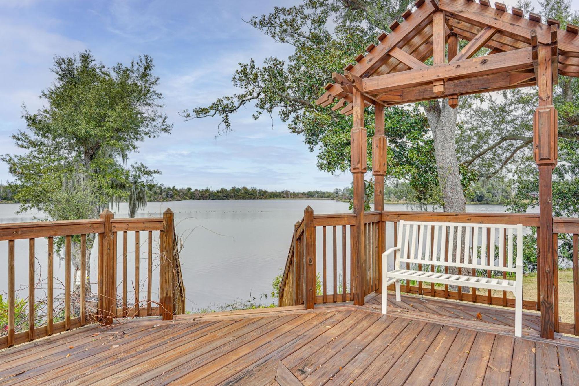 Lakefront Panama City Studio With Hot Tub Access 外观 照片