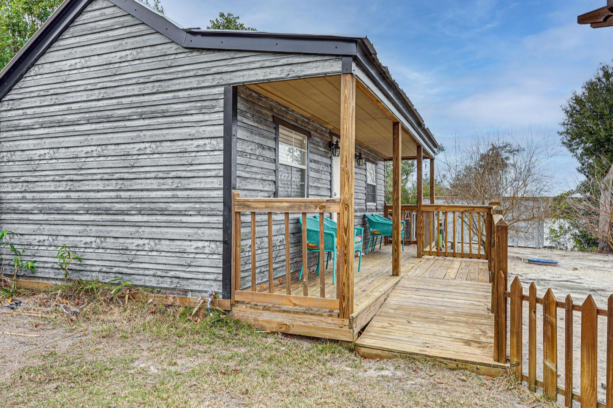 Lakefront Panama City Studio With Hot Tub Access 外观 照片