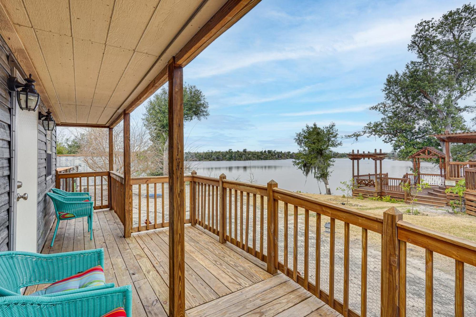 Lakefront Panama City Studio With Hot Tub Access 外观 照片